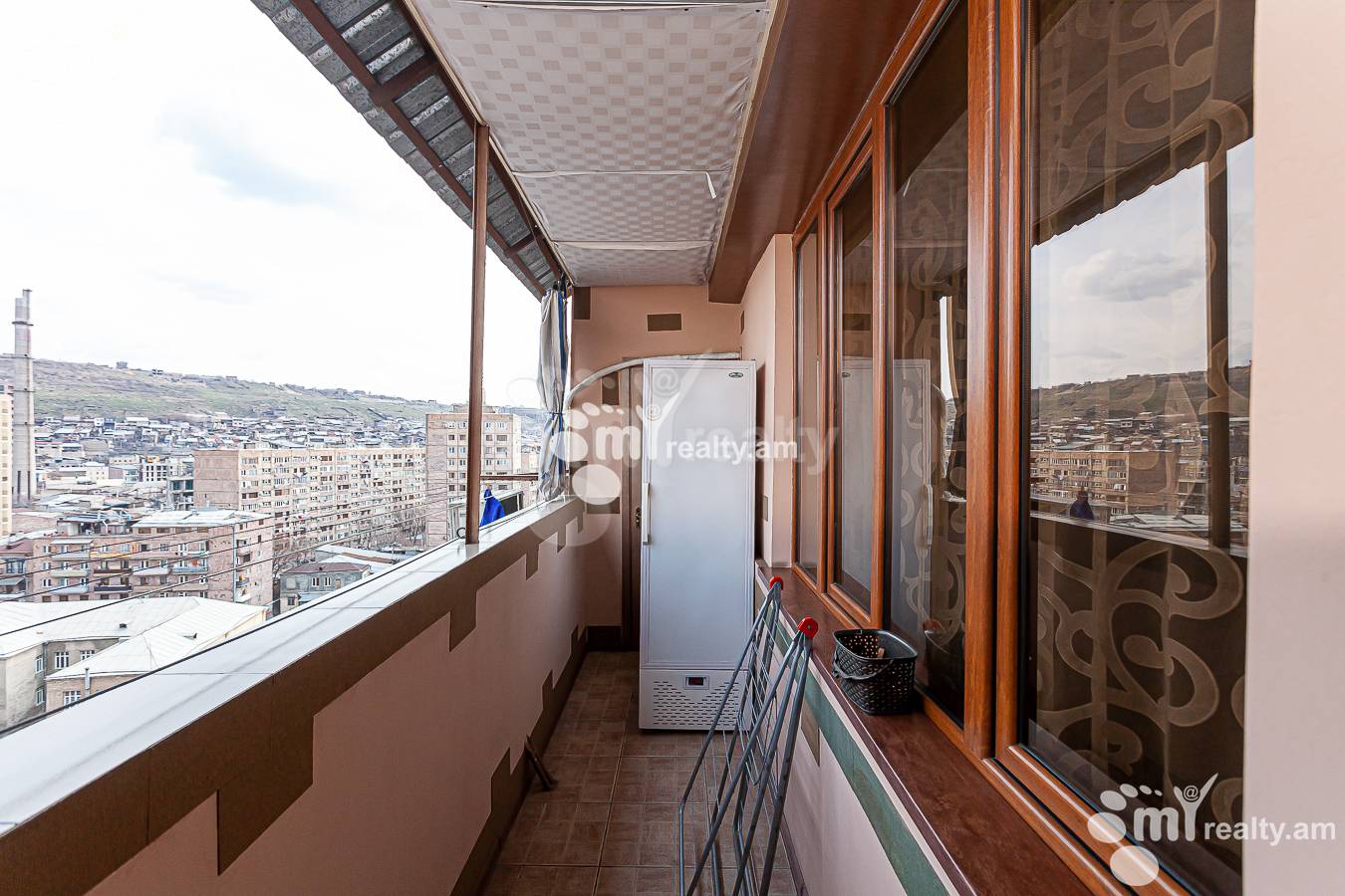 Купить 3 комнатную квартиру Е. Кочар ул, Центр Ереван, 145304