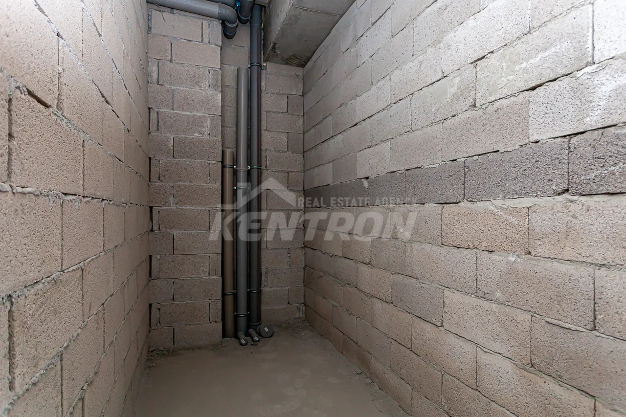 3 bedroom apartment for sale خیابان آنتارایین, مرکز شهر ایروان, 157908