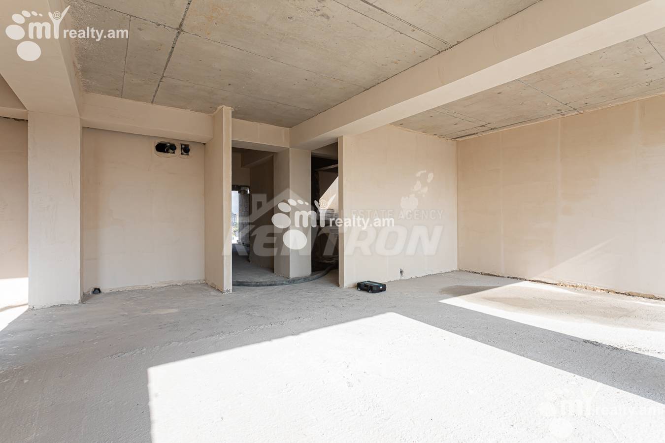 Купить 4 комнатную квартиру Севкареци Сако ул, Арабкир Ереван, 157061