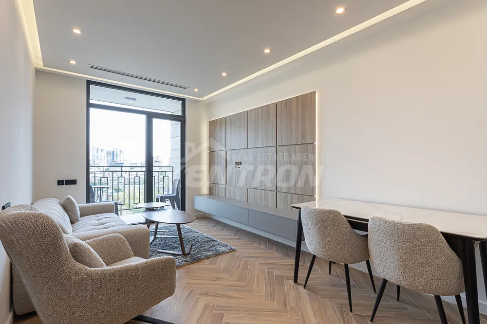 varcov-bnakaran-norakaruycum/3-senyakanoc/Davit+Anhaxt+St/Kanaqer-Zeytun/Yerevan