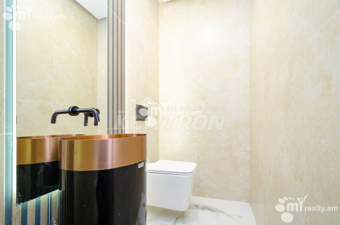 3 սենյականոց բնակարան  Սայաթ-Նովայի պող, Կենտրոն Երևան, 148909