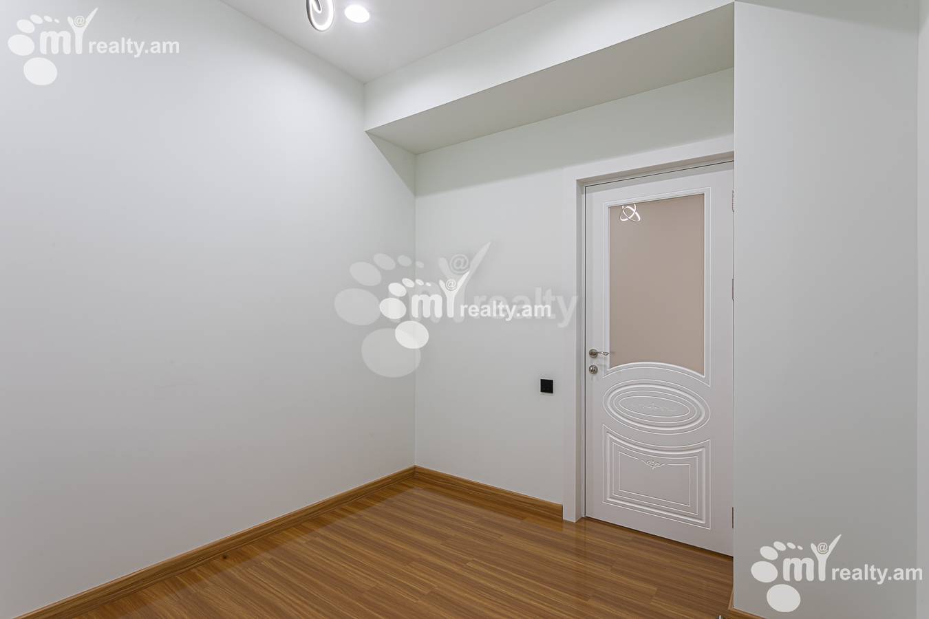 3 սենյականոց բնակարան  Սևակի փող, Քանաքեռ-Զեյթուն Երևան, 156787