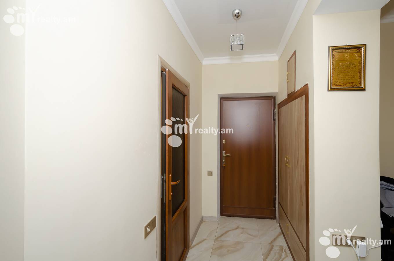 3 bedroom apartment for sale خیابان واهر. پاپازیان, عربگیر ایروان, 144066