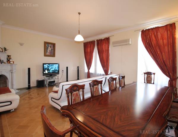 kupit-kvartiru/4-komnatnaya/Paronyan+St/Center/Yerevan