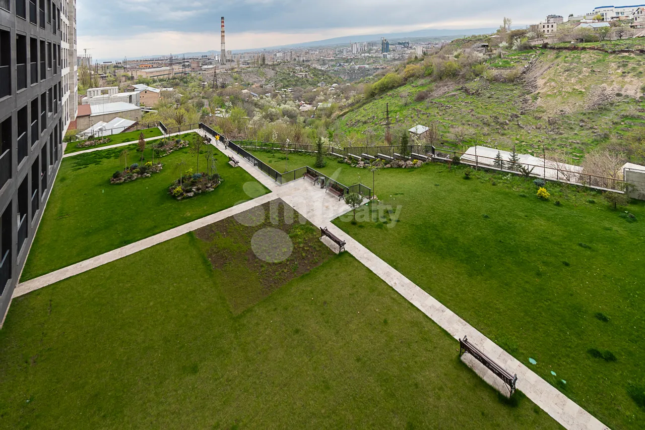 Купить 4 комнатную квартиру Хапанцян ул, Арабкир Ереван, 160276