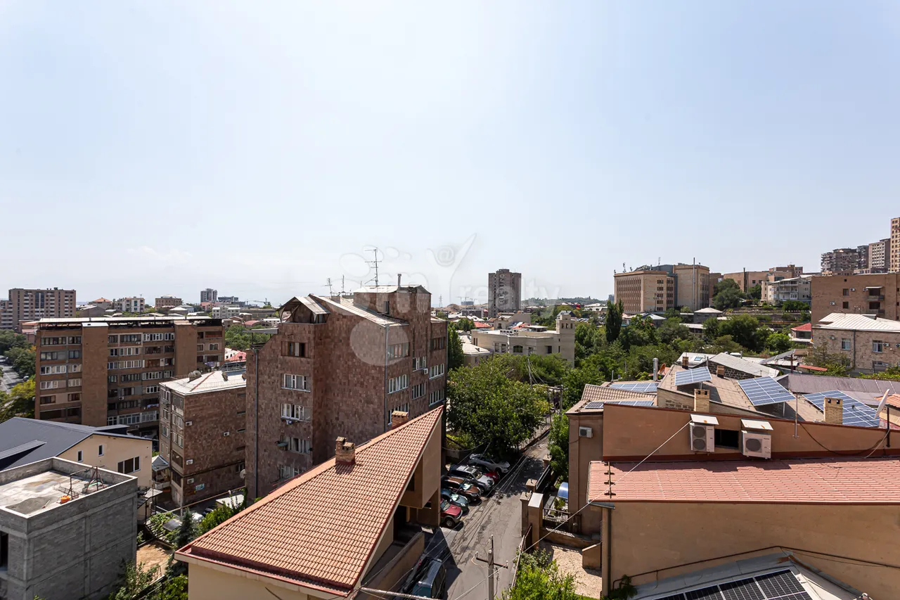 4 bedroom apartment for rent Antarayin St, Center Yerevan, 158534