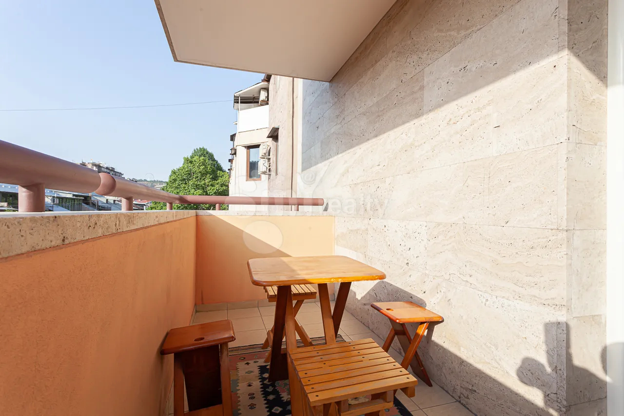 2 bedroom apartment for rent Koghbatsi St, Center Yerevan, 158130