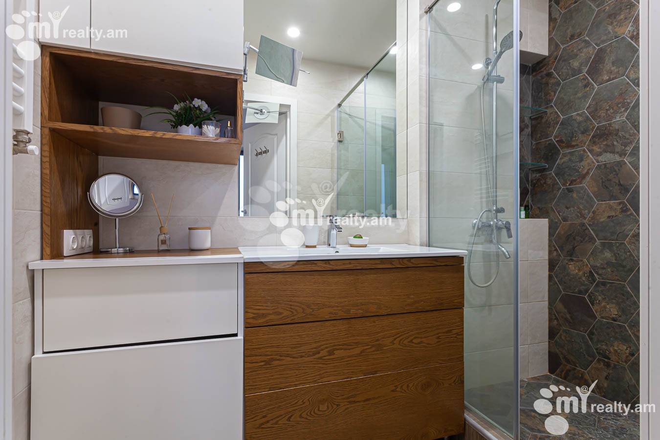 2 bedroom apartment for rent خیابان کومیتاس, عربگیر ایروان, 153406