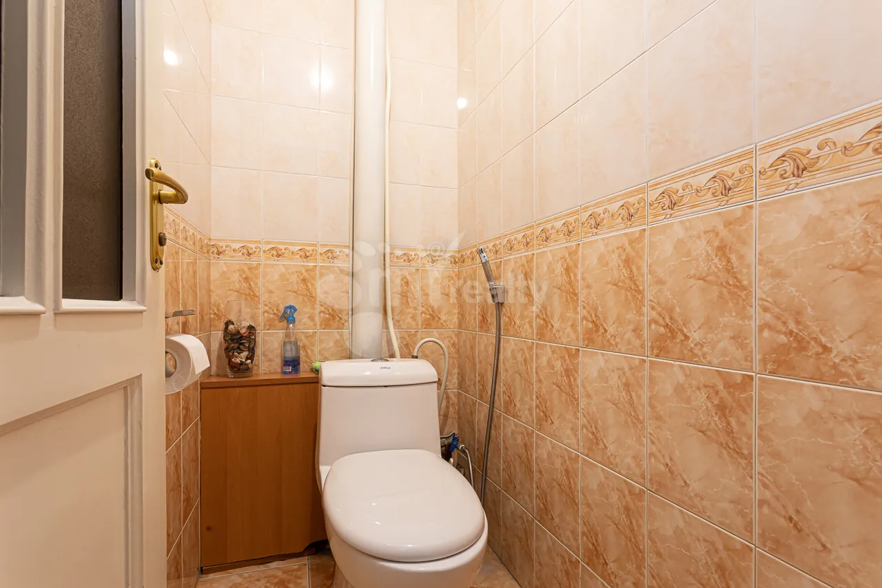 5 bedroom apartment for sale Hr.Kochar St, Arabkir Yerevan, 158249