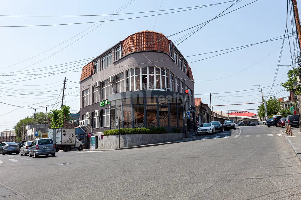 sale-commercial