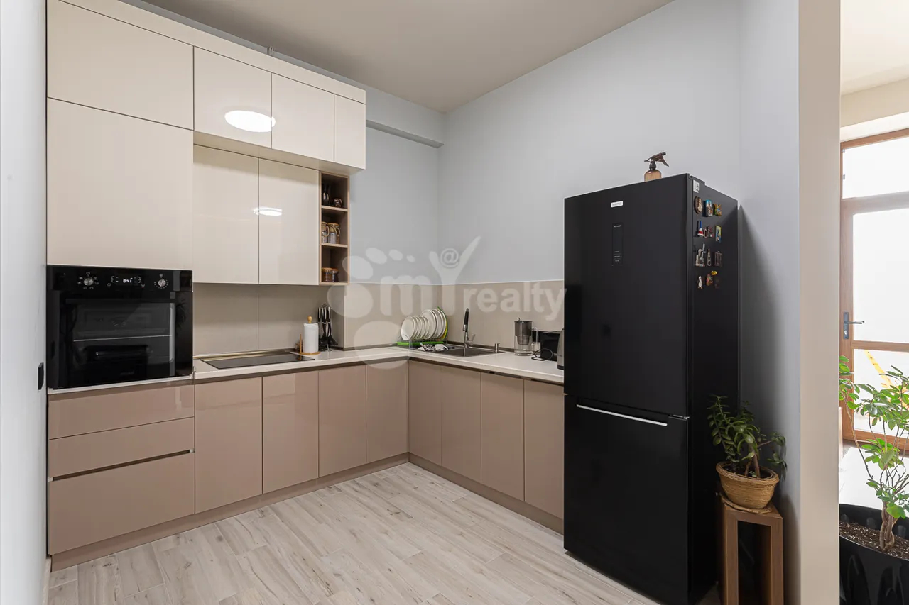 3 bedroom apartment for sale خیابان آدونس, عربگیر ایروان, 159950