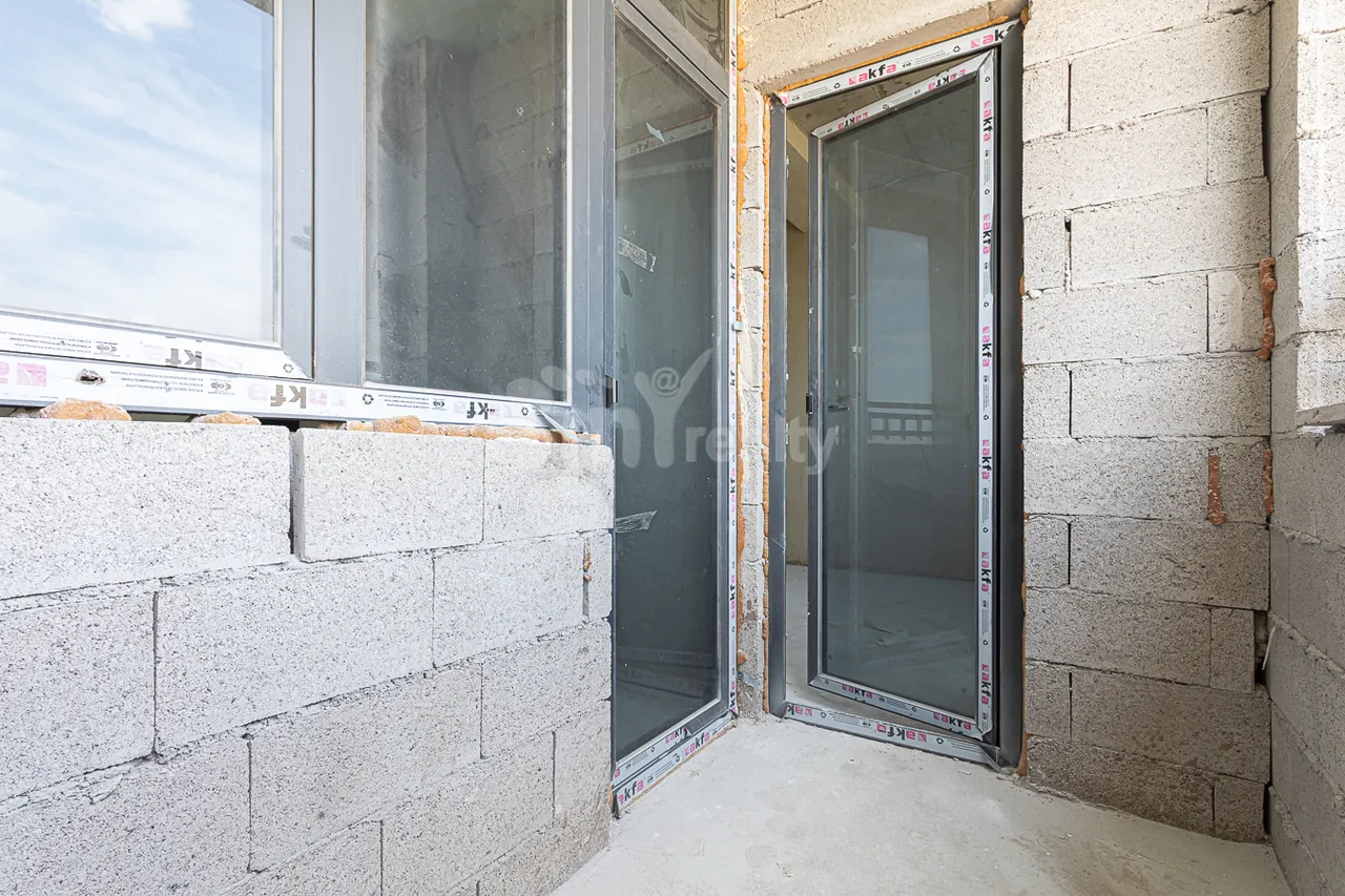 3 bedroom apartment for sale Tsovakal Isakov Ave, Center Yerevan, 157224