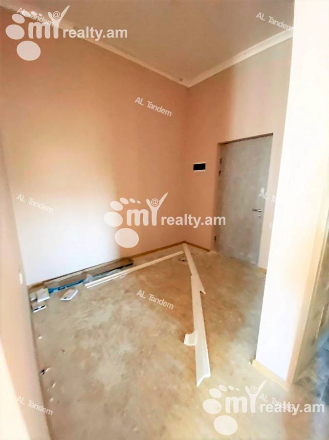 3 bedroom apartment for sale Paronyan St, Center Yerevan, 122618