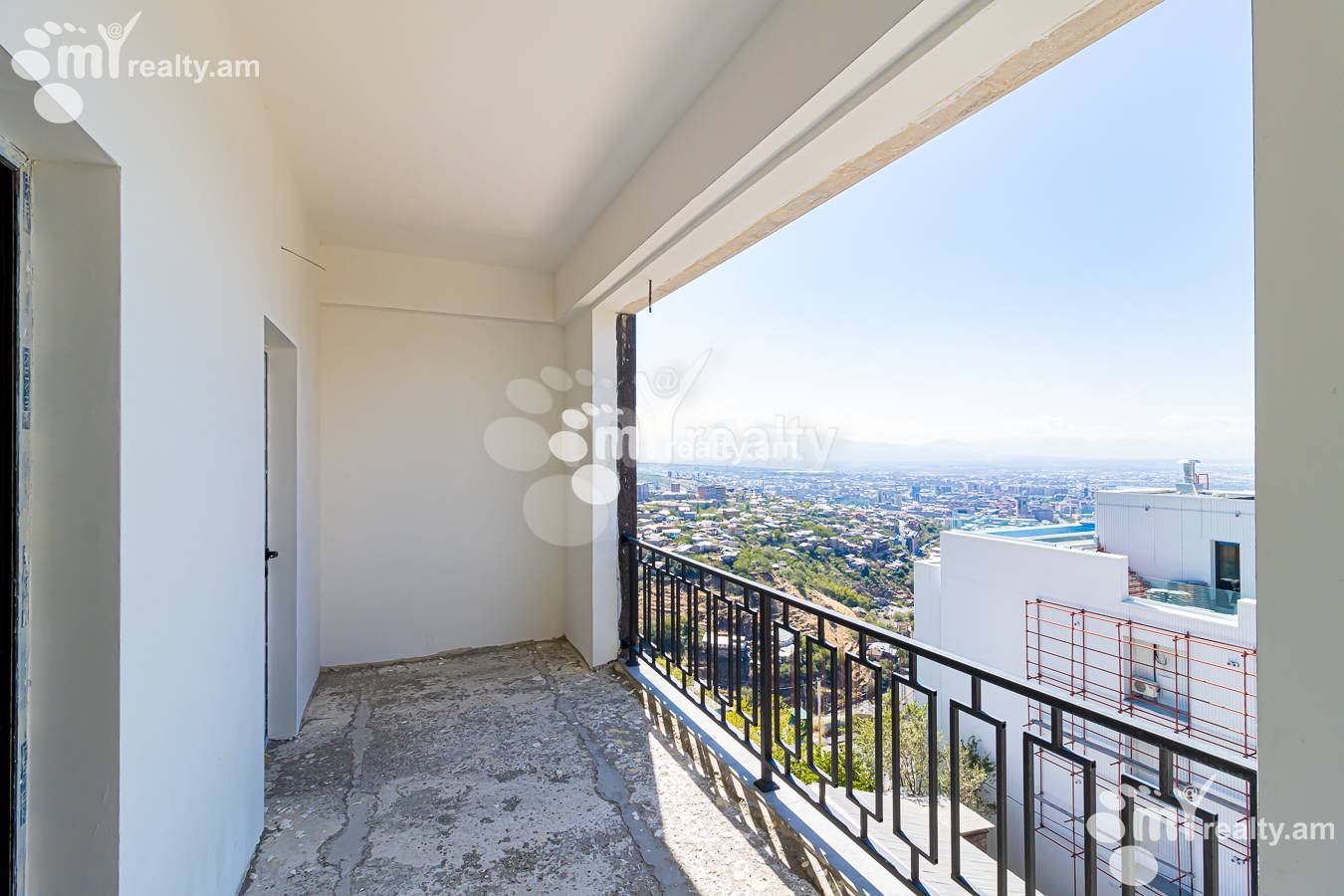 3 bedroom apartment for sale Gogol St, Quanaquère-Zeytoun Yerevan, 153055