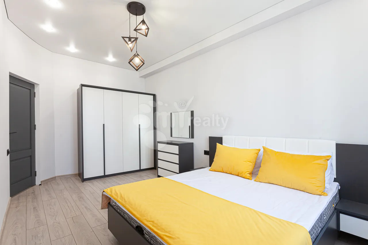 3 bedroom apartment for rent Arshakunyats Ave, Center Yerevan, 160325