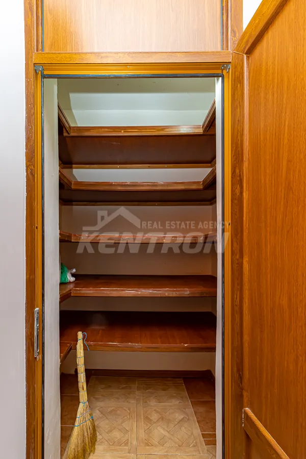 3 bedroom apartment for sale خیابان ساریان, مرکز شهر ایروان, 157562