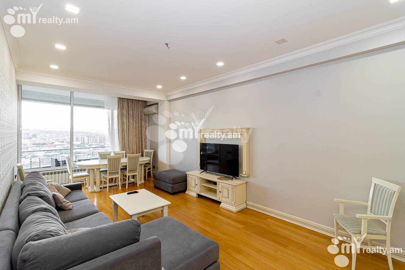 3 bedroom apartment for rent خیابان تِسی تِسِرناکابِرد, مرکز شهر ایروان, 149212