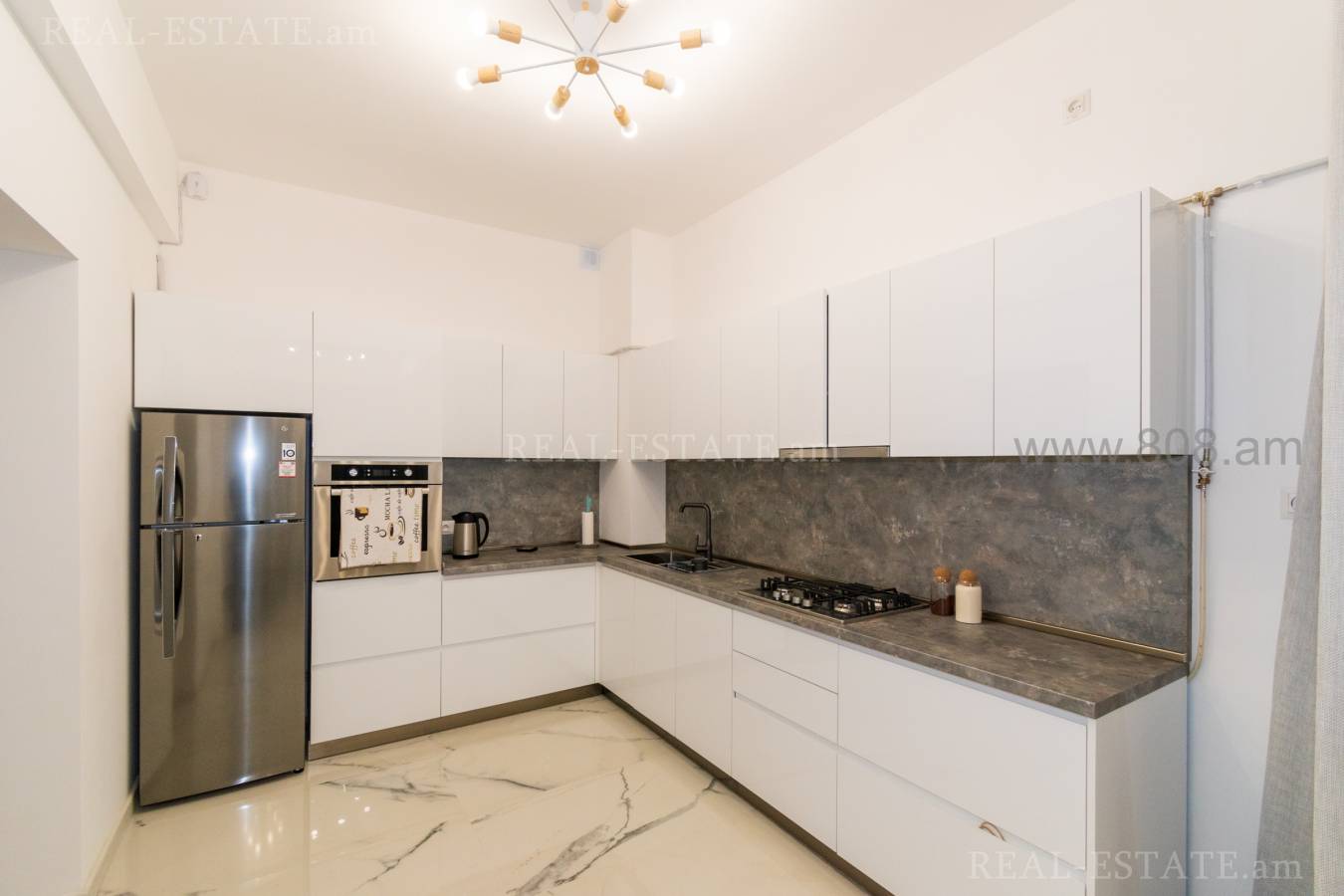 4 սենյականոց բնակարան  Անտառային փող, Կենտրոն Երևան, 125973