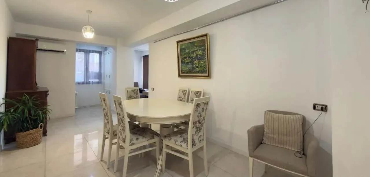 3 bedroom apartment for rent Pushkin St, Center Yerevan, 161548