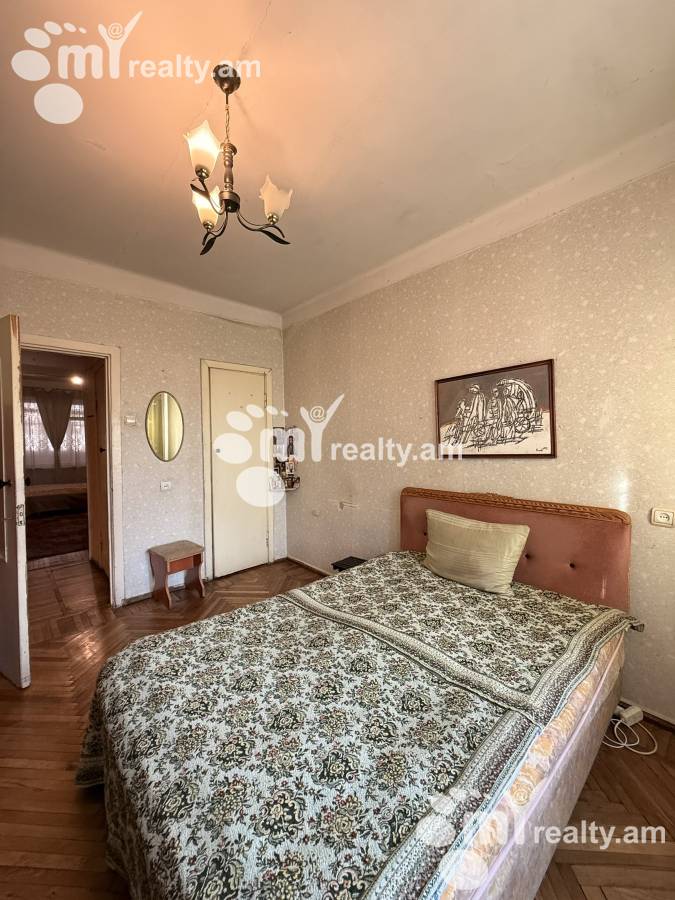 3 սենյականոց բնակարան  Ա. Խաչատրյան փող, Արաբկիր Երևան, 161214