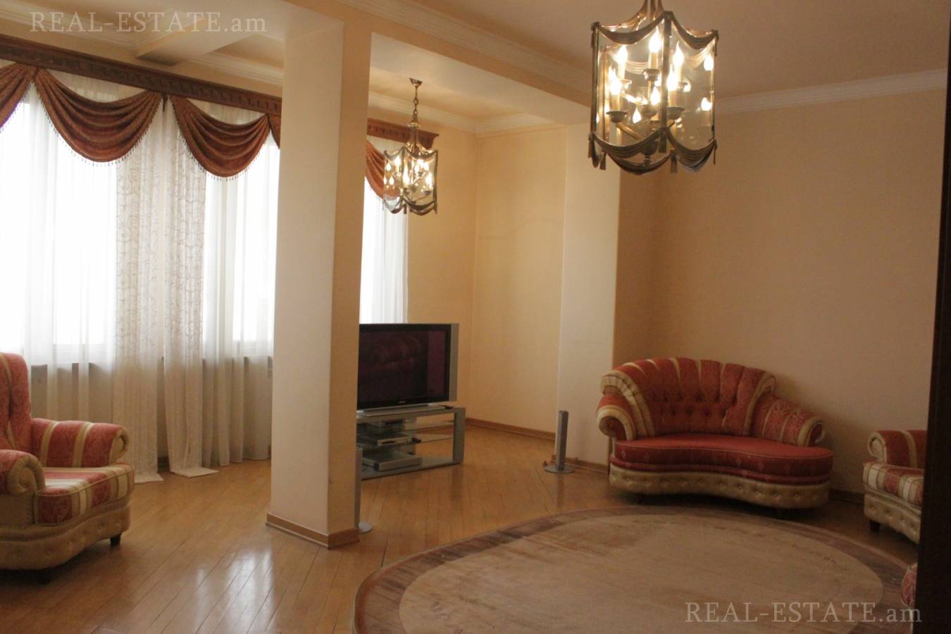 4 bedroom apartment for sale rue d'Aghayan, Center Yerevan, 139111