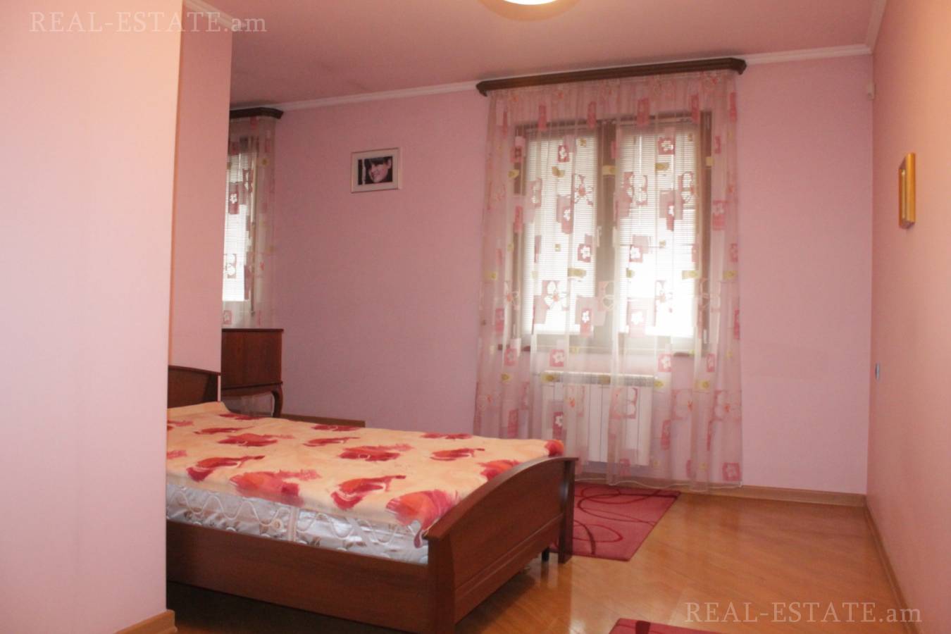 4 bedroom apartment for sale rue d'Aghayan, Center Yerevan, 139111