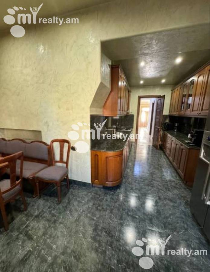 3 bedroom apartment for rent Tigran Mets Ave, Center Yerevan, 150333