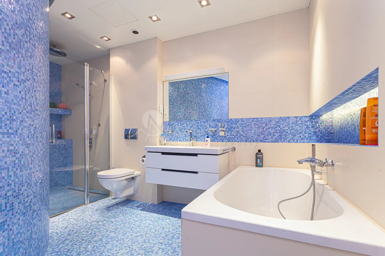 4 սենյականոց բնակարան վարձով Վարդանանց փող, Կենտրոն Երևան, 158841