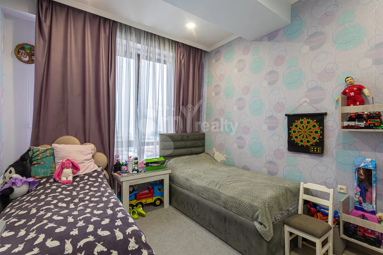 4 bedroom apartment for sale Gyuliqevxyan St, Nor Norque Yerevan, 159626