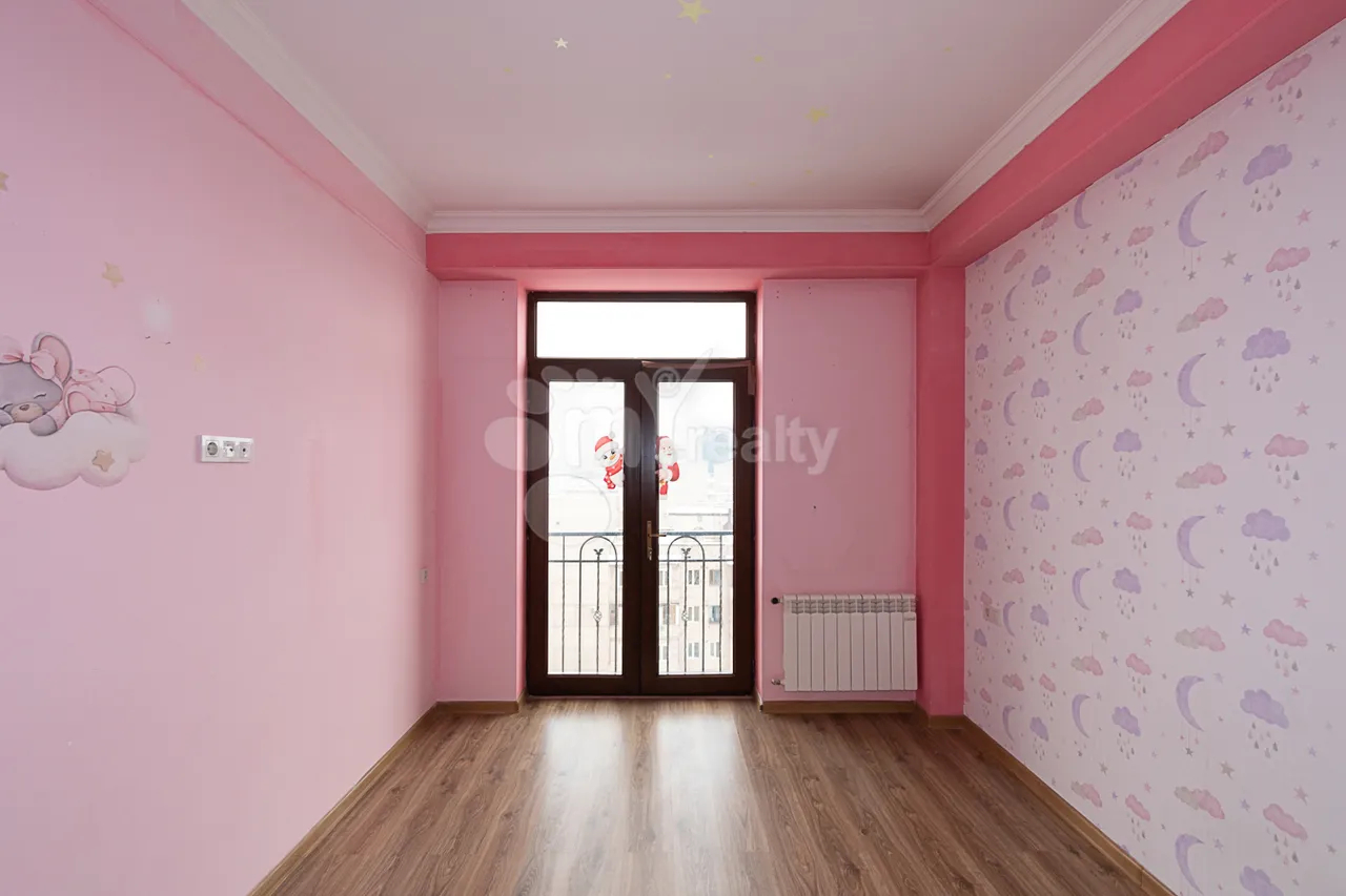 4 bedroom apartment for sale Sasna Тsrer St, Davtachène Yerevan, 159008