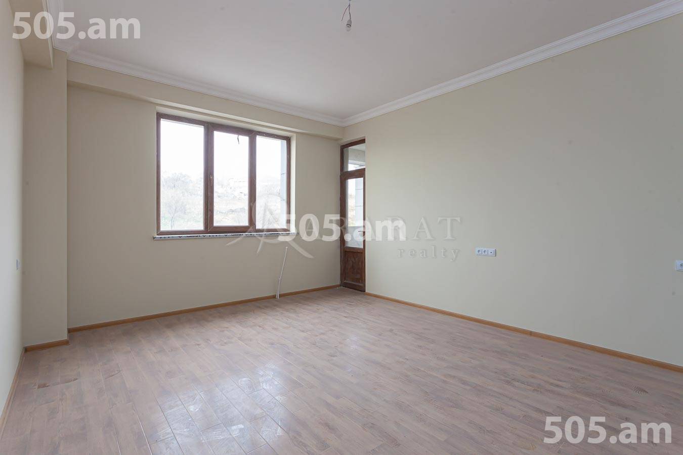 4 սենյականոց բնակարան  Մ․ Մելքոնյան փող, Կենտրոն Երևան, 155078