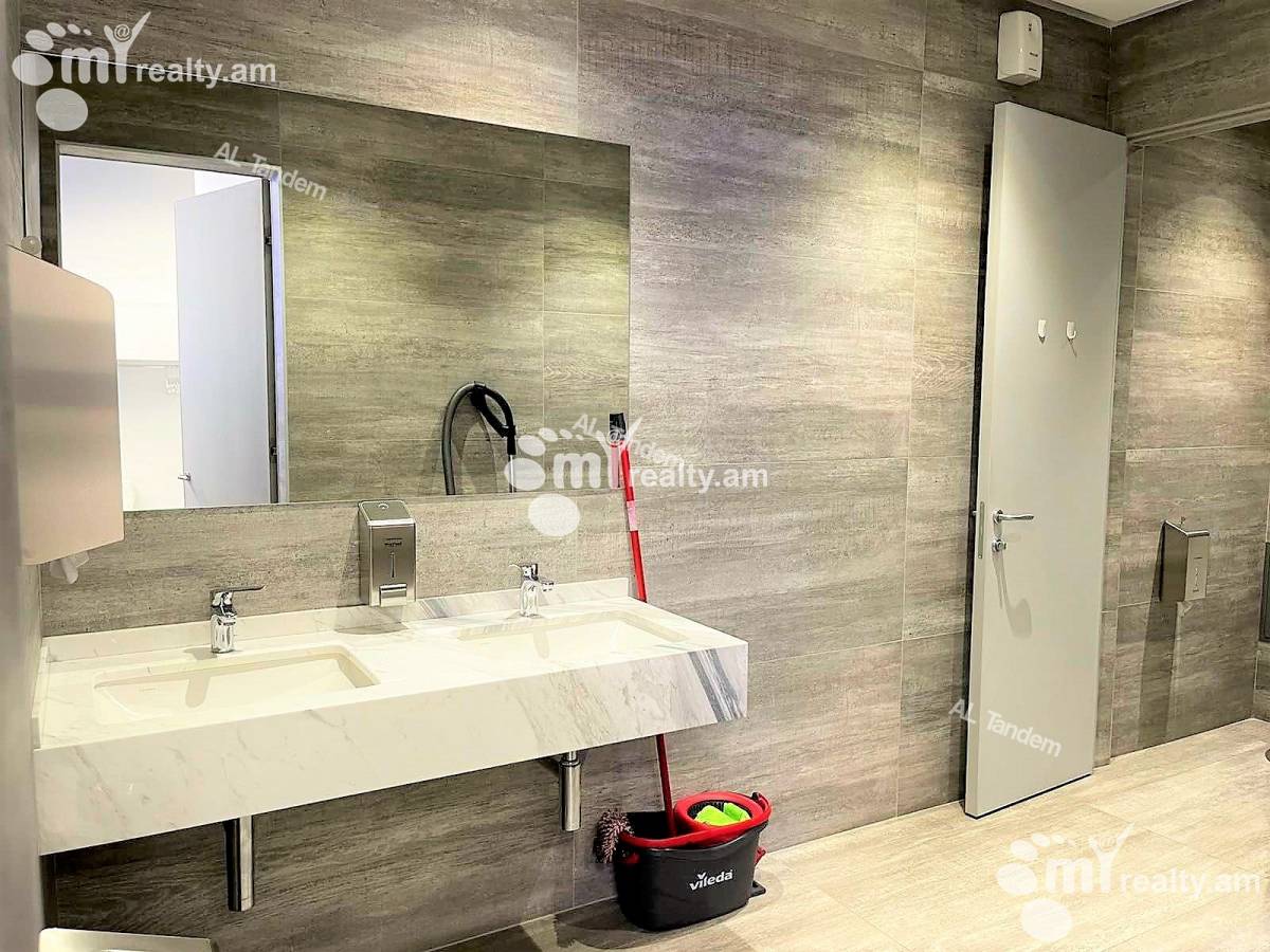 Commercial for rent خیابان امیریان, مرکز شهر ایروان, 127157