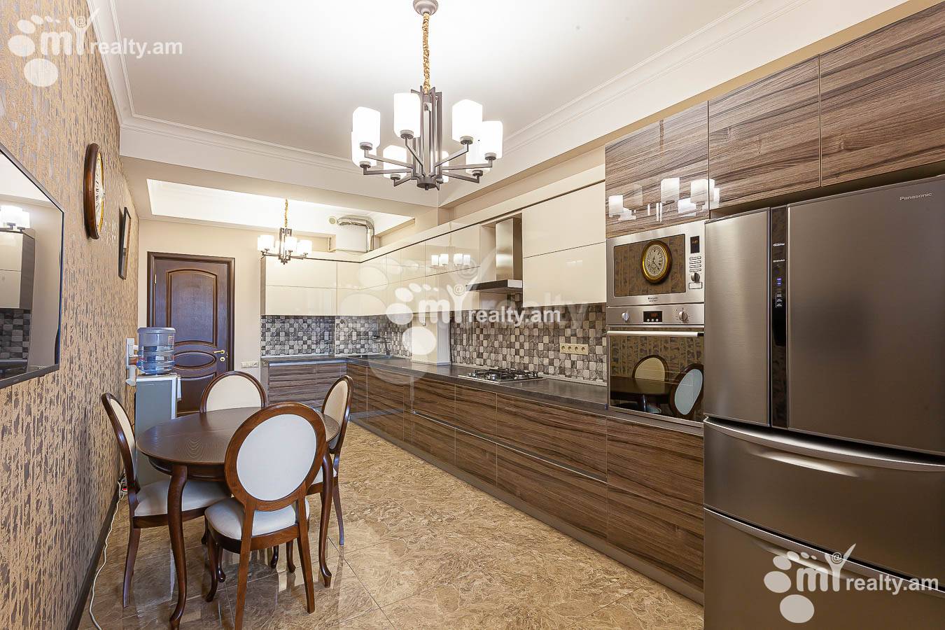 3 bedroom apartment for sale خیابان فوچیک, آچاپنیاک ایروان, 152996