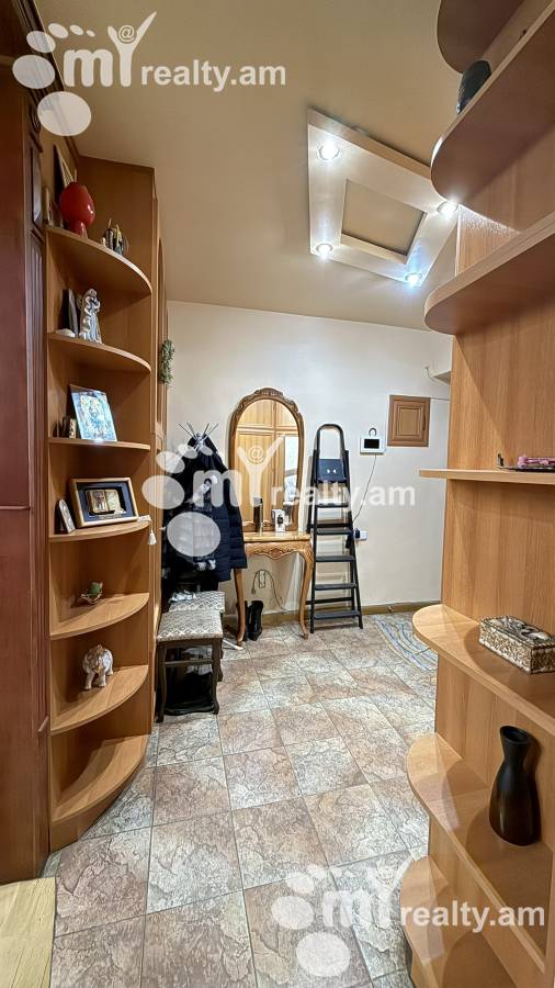 4 bedroom apartment for sale Aghbyur Serob St, Arabkir Yerevan, 159032