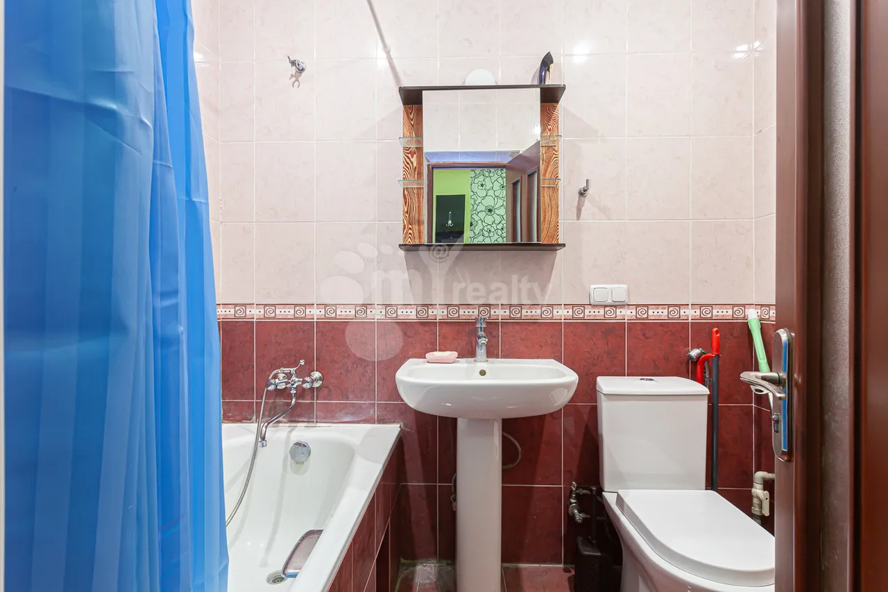 2 bedroom apartment for rent خیابان آرگیشتی, مرکز شهر ایروان, 160354
