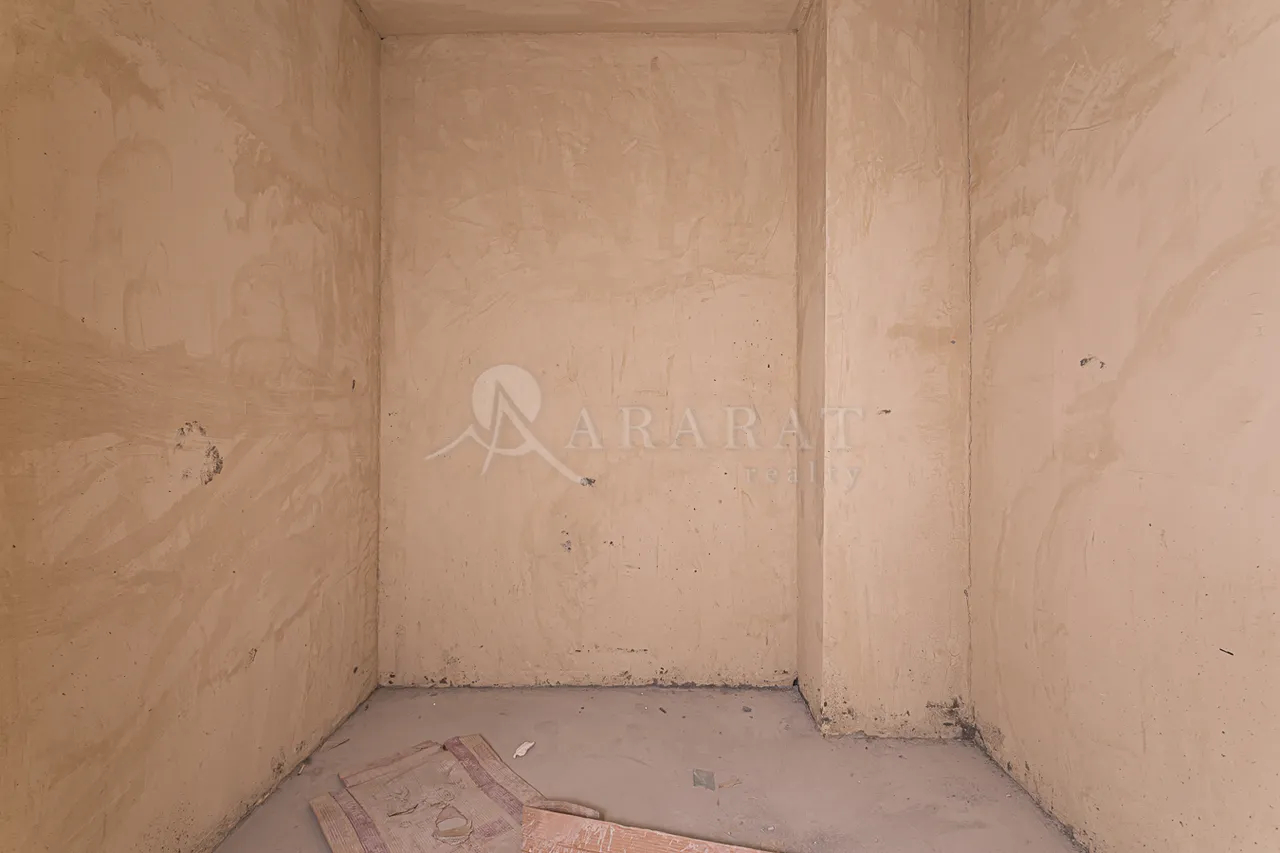 4 bedroom apartment for sale Rostom St, Center Yerevan, 158137