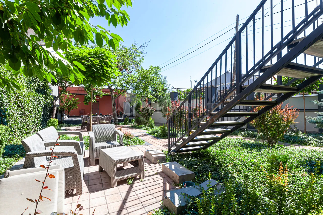 House for sale Fizkulturnikner St, Center Yerevan, 157325