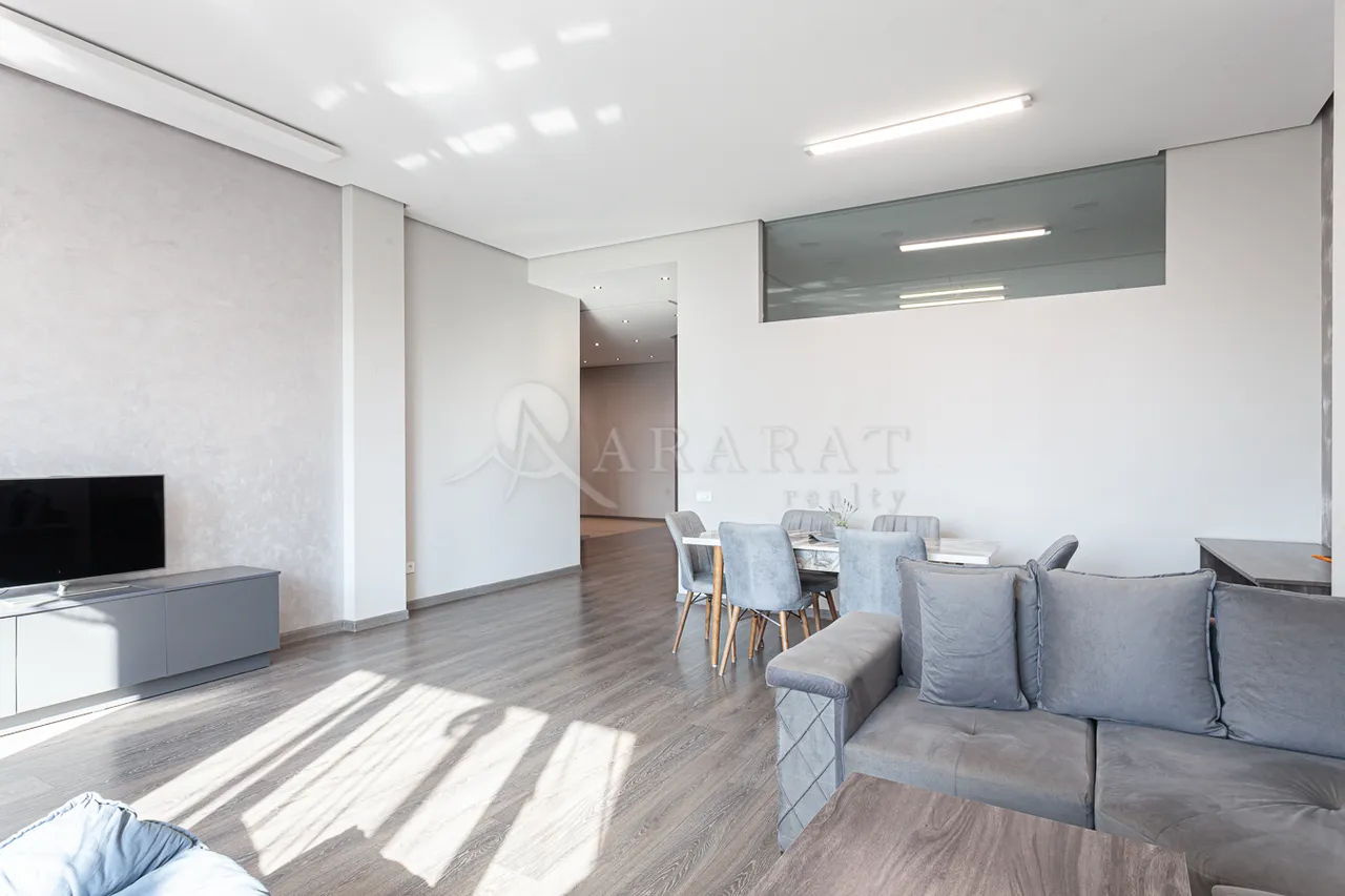 4 bedroom apartment for sale Azatutyan Ave, Arabkir Yerevan, 161890