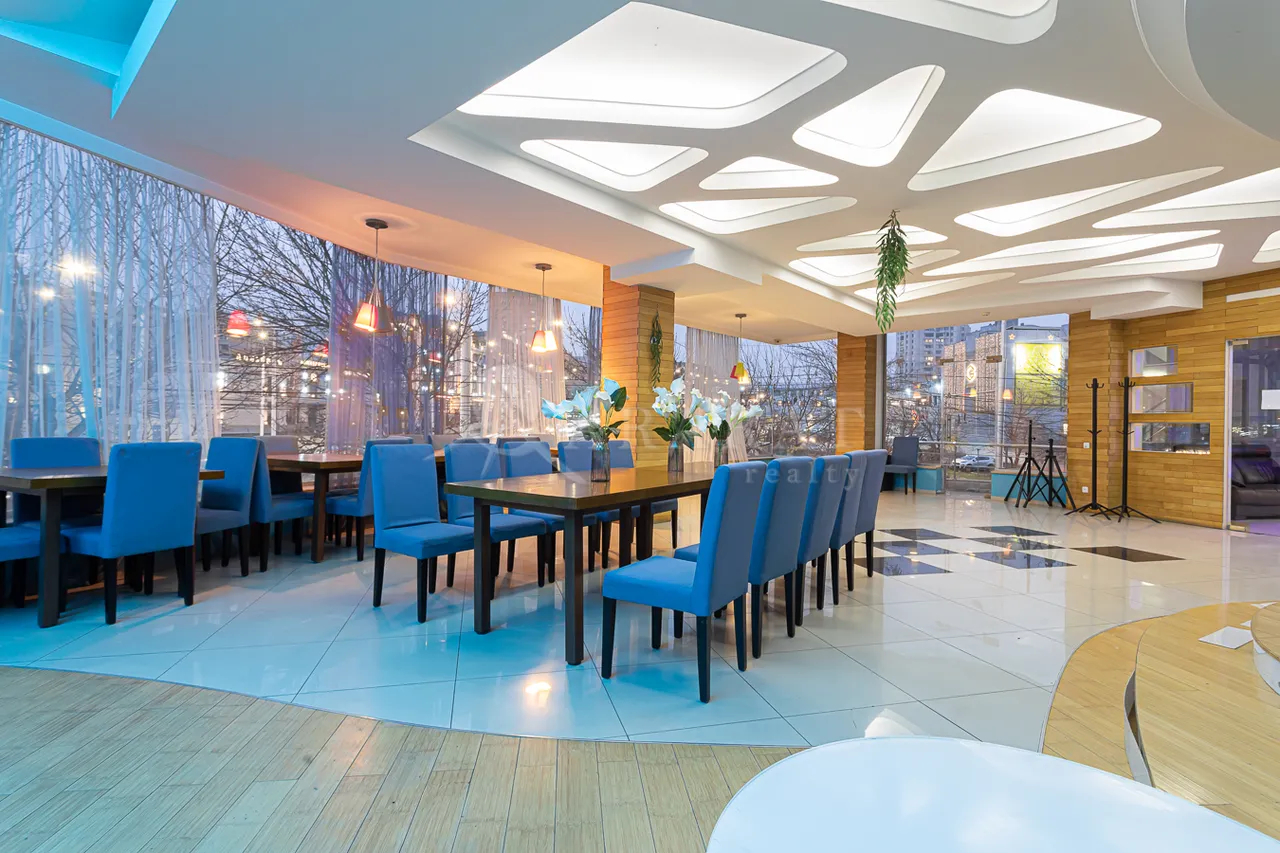 Commercial property for rent Shiraz St, Ajapnyak Yerevan, 158310