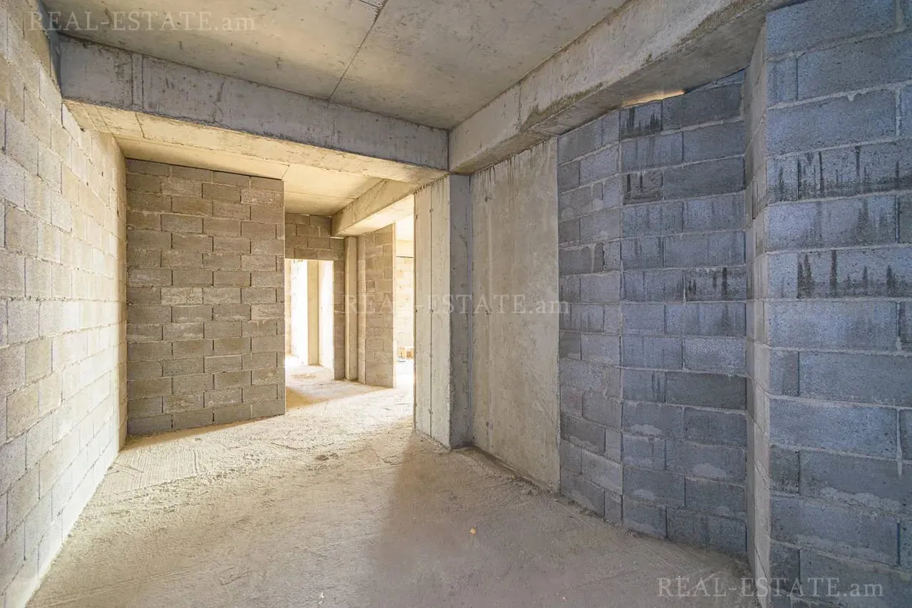3 bedroom apartment for sale Antarayin St, Center Yerevan, 157899