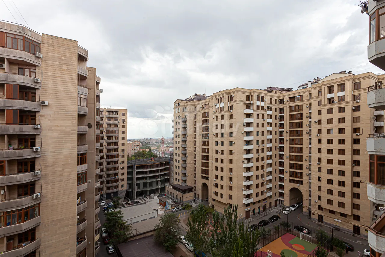 2 bedroom apartment for sale خیابان آرگیشتی, مرکز شهر ایروان, 161835