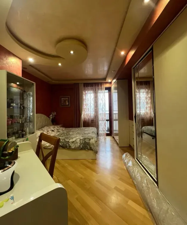 3 bedroom apartment for sale خیابان گولبِنکیان, عربگیر ایروان, 158431
