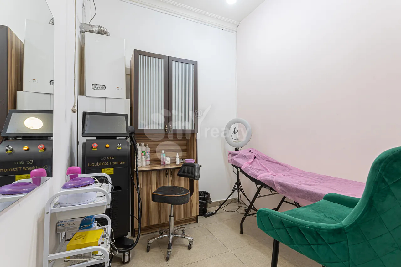 Commercial property for sale Mashtots Ave, Center Yerevan, 158298