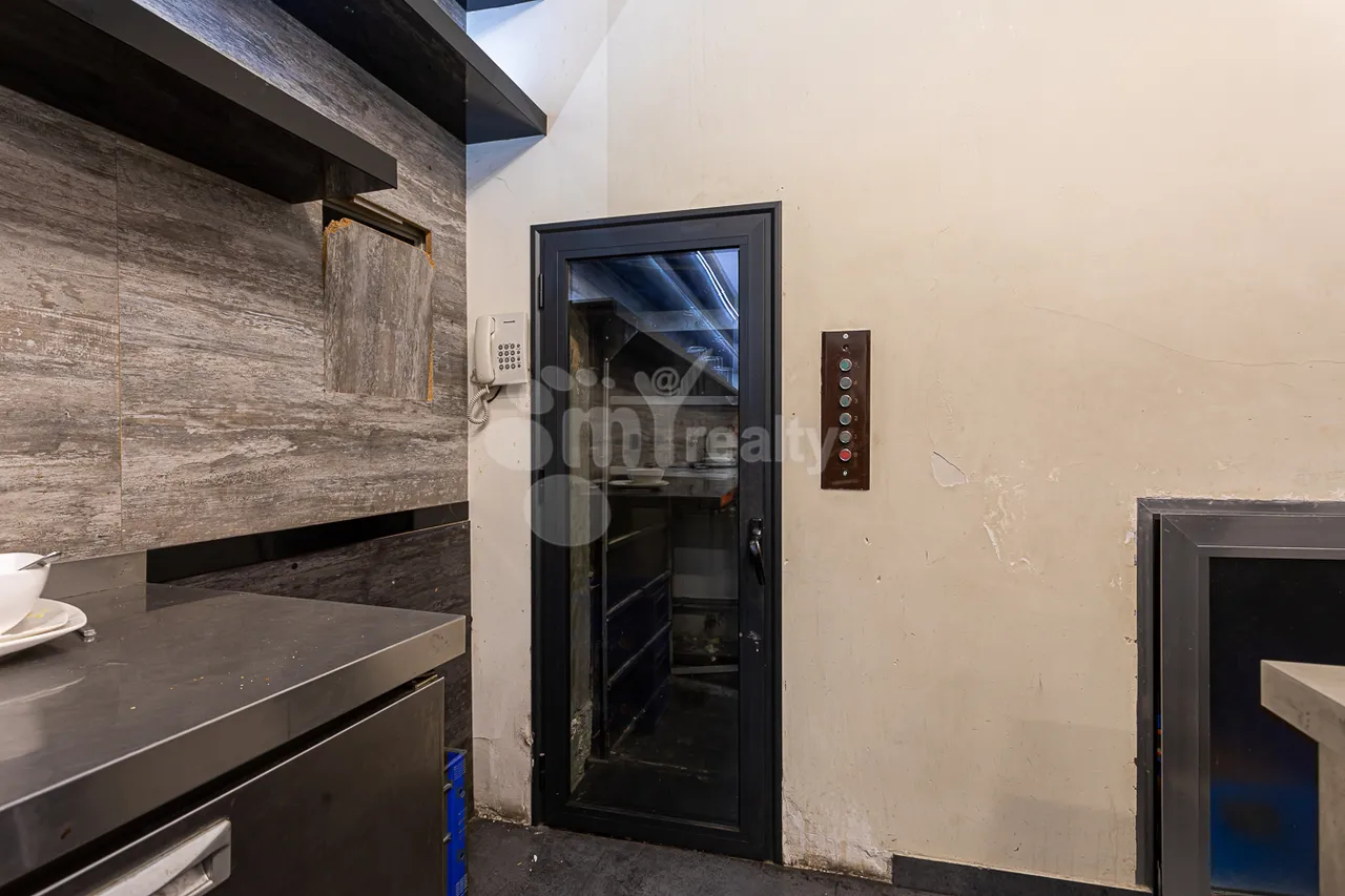 Commercial property for rent Shiraz St, Ajapnyak Yerevan, 158311