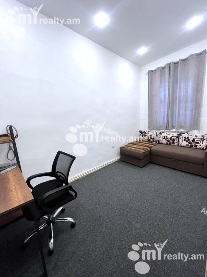 Купить дом Агюсагорцнер  ул, Центр Ереван, 153402