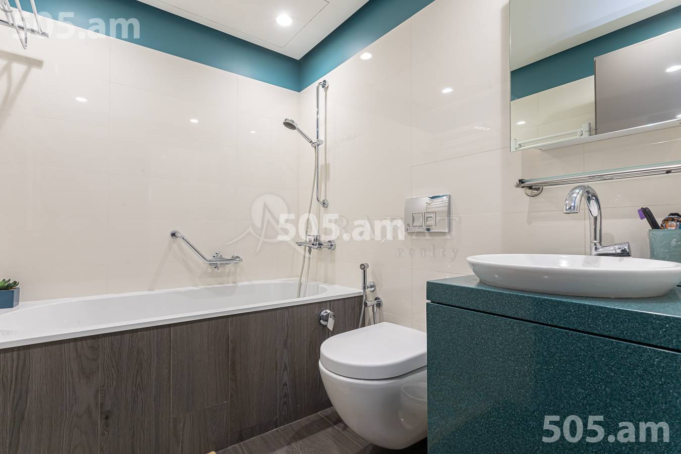 5 bedroom apartment for sale خیابان آنتارایین, مرکز شهر ایروان, 156281