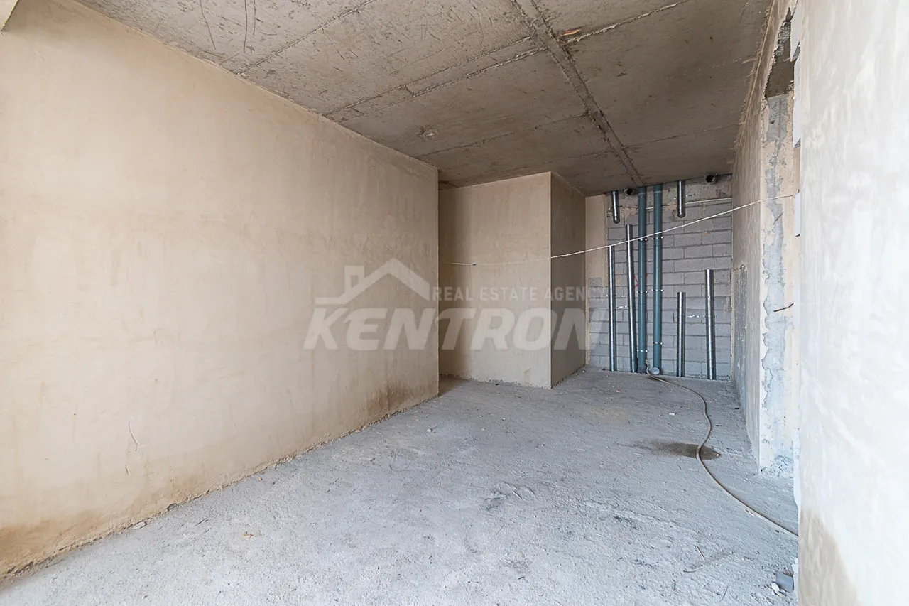 3 սենյականոց բնակարան  Գրիբոեդովի փող, Արաբկիր Երևան, 159518