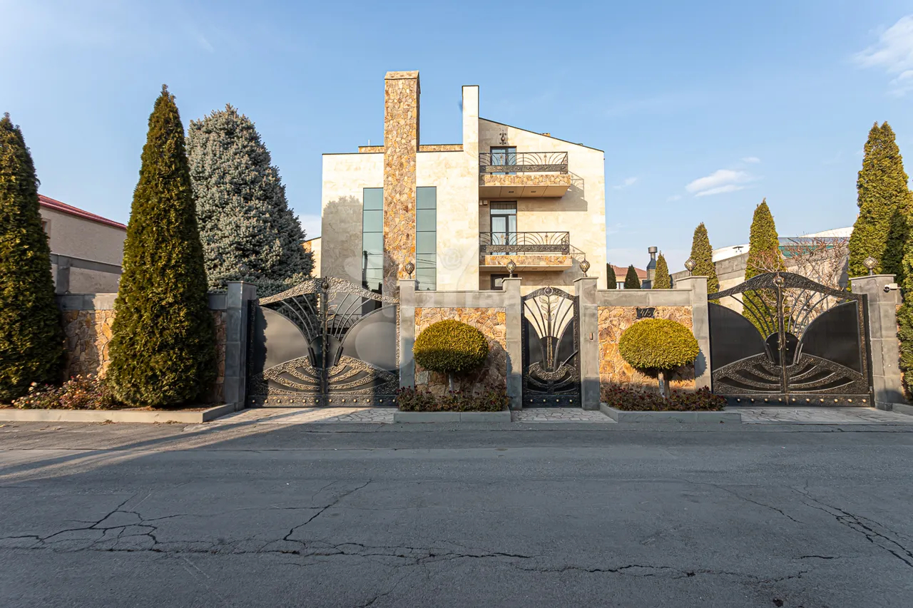 House for sale G 1 dis., Adjapnyak Yerevan, 158467