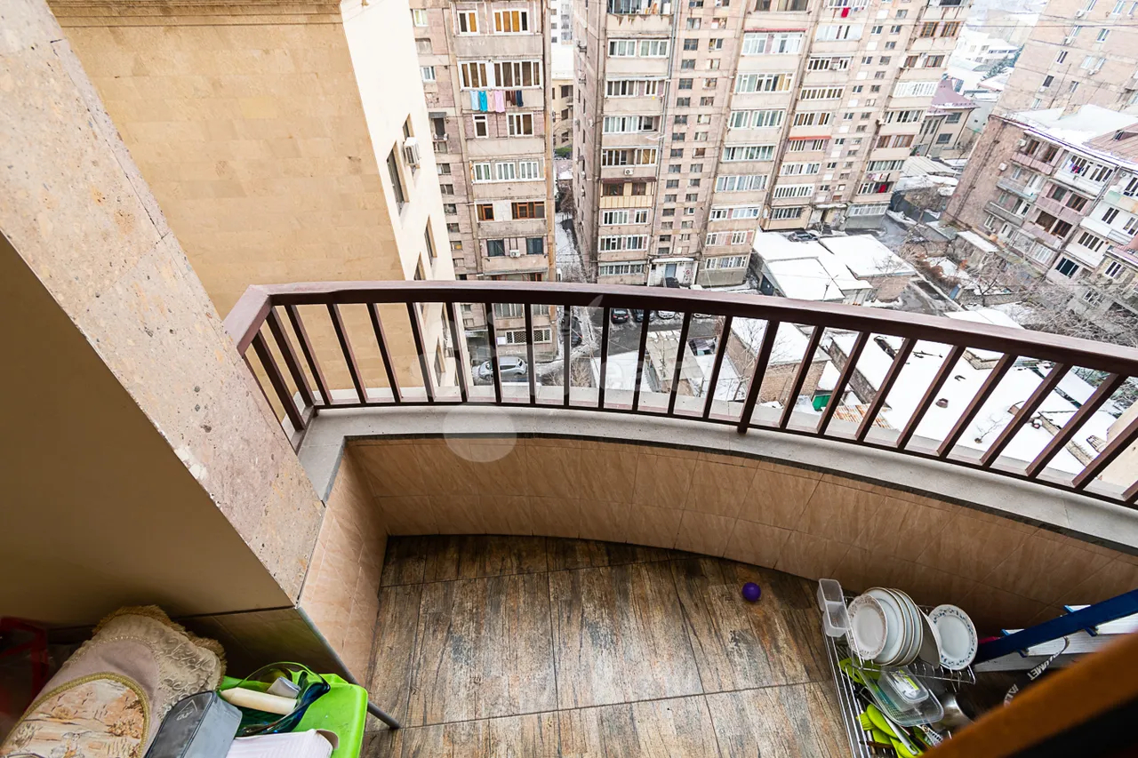 3 bedroom apartment for sale Hr.Kochar St, Arabkir Yerevan, 160025