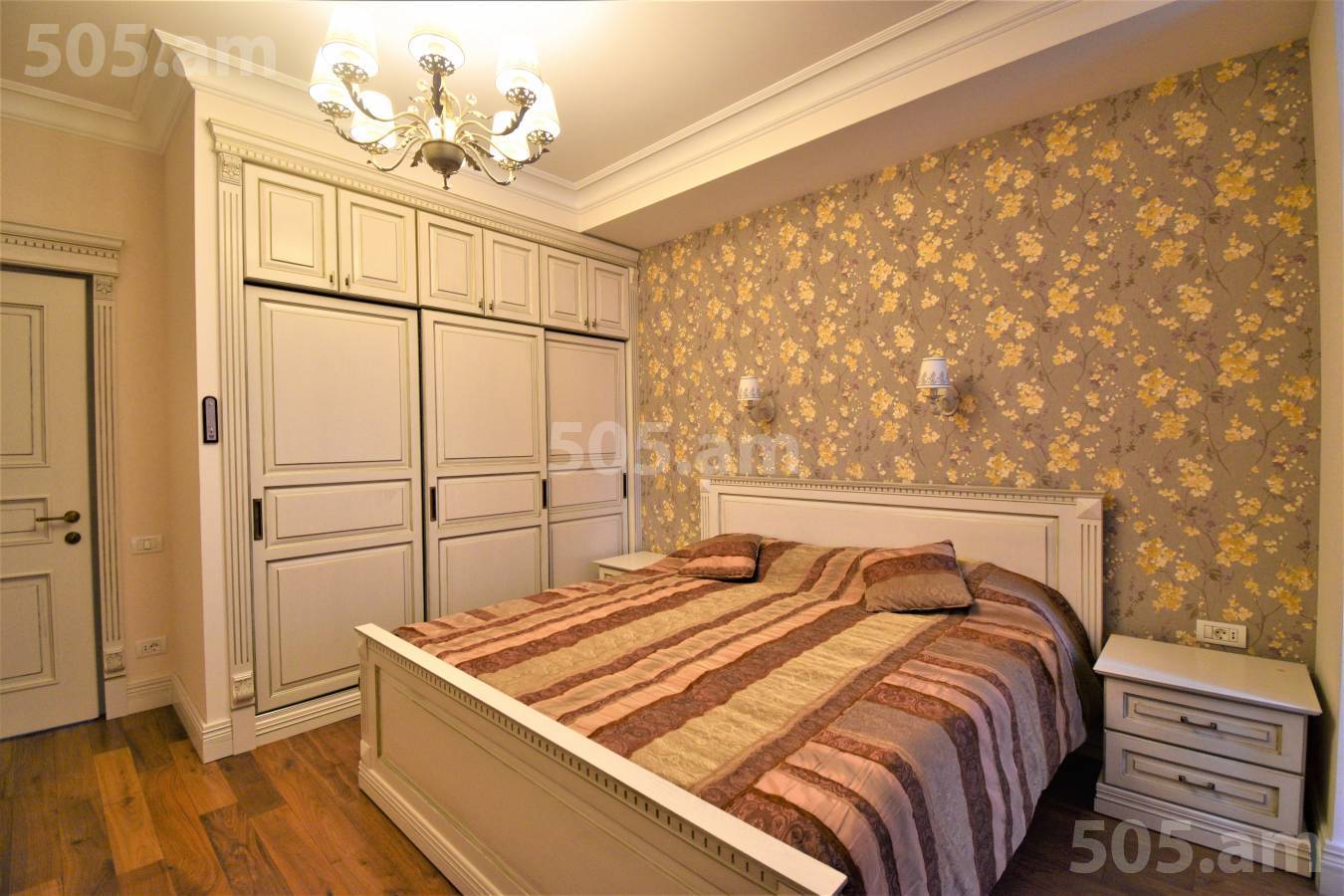 Купить 4 комнатную квартиру Цицернакаберд шоссе, Центр Ереван, 119472